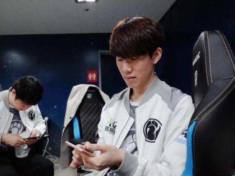 WBG对阵BLG的比赛中，Crsip使用娜美达成了在LPL的第300胜