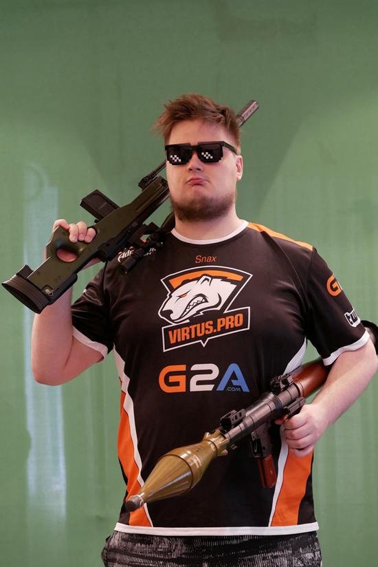 LNG教练：第三把我没有BP好，今天失利原因挺多